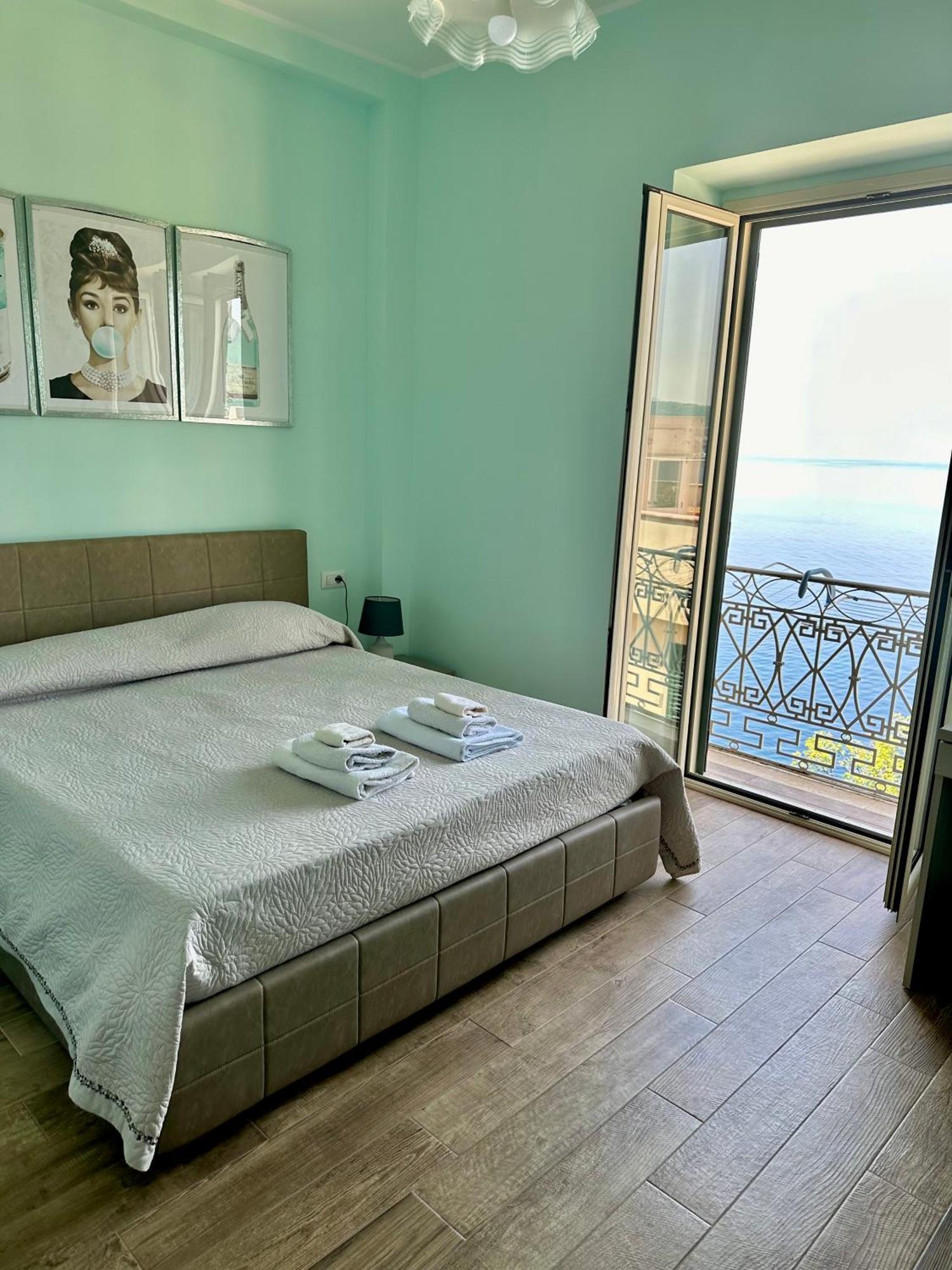 Willa Nel Blu Dipinto Di Blu Scilla Zewnętrze zdjęcie